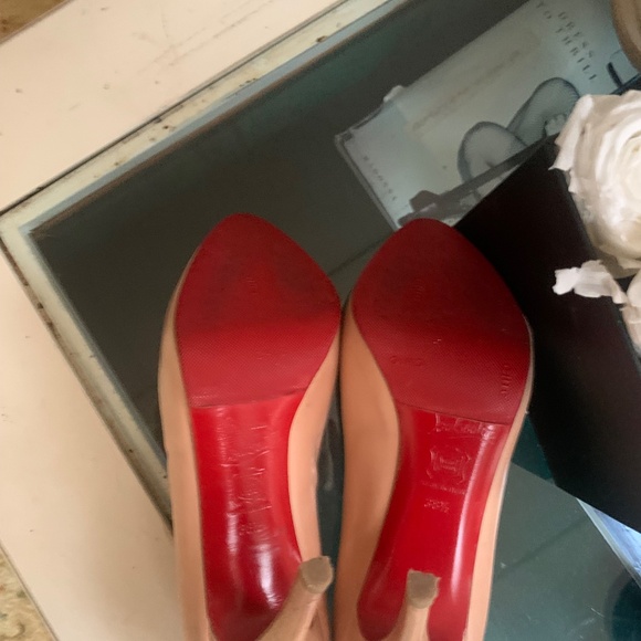 Christian Louboutin Nude Pumps - Picture 3 of 11